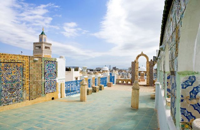 تونس تشهد ارتفاعًا مذهلاً في العائدات السياحية بنسبة 57.7% بعد فترة الركود