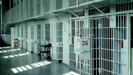 سجن Montacuto في إيطاليا: هل تكرار حالات الوفاة تكشف عن أزمة إنسانية متفاقمة؟
