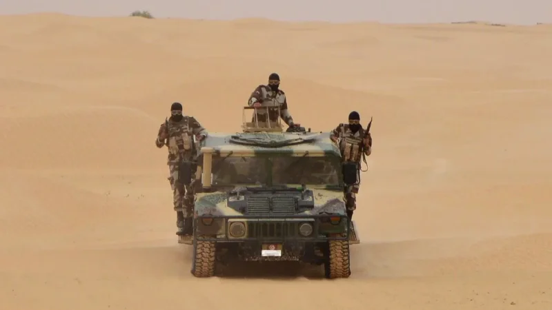 رمادة: إحباط عملية تهريب داخل المنطقة العسكرية العازلة وسقوط قتيل