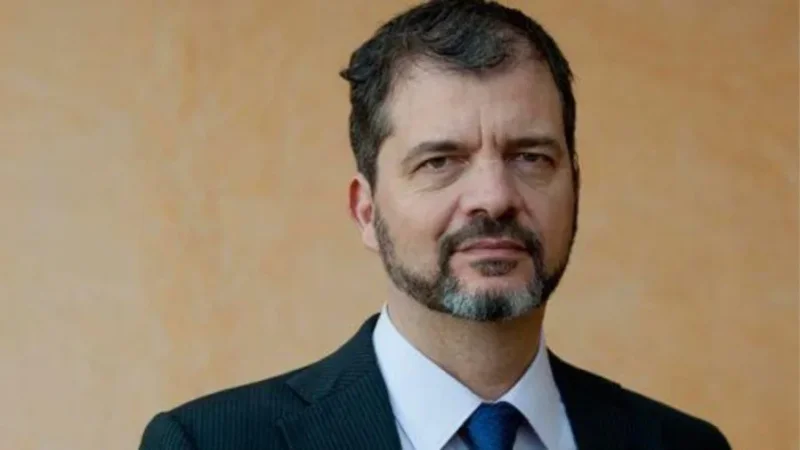 تأجيل محاكمة خيام التركي بقضايا الفساد المالي إلى فيفري وسط سابقة سجنه الطويلة