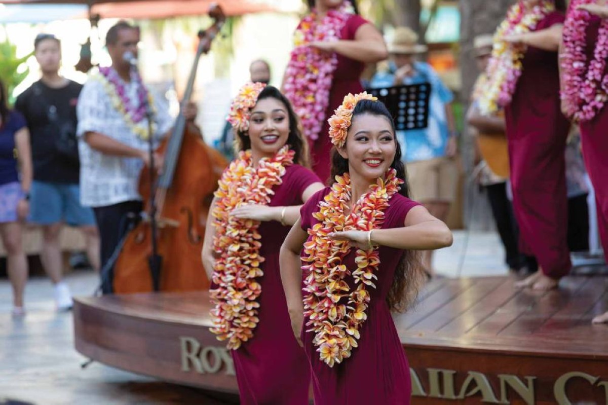 لغة من 13 حرفًا تعود من الرماد… كيف نهضت الهاوائية من حافة الاندثار؟