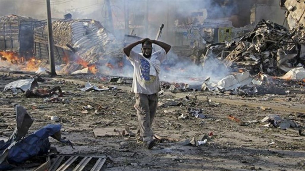 انفجار مروع يضرب سوقًا شعبيًا في مقديشو: مقتل 10 أشخاص وإصابة 15 آخرين