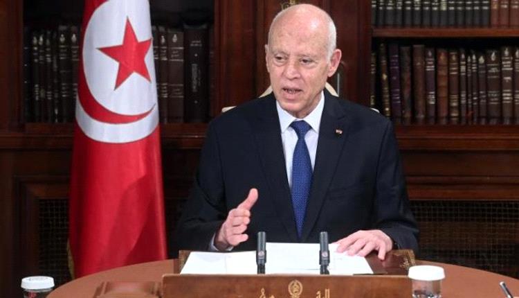 تونس: رئيس الجمهوريّة يحذّر من التدخّلات الخارجيّة ويدعو إلى تفكيك الشبكات الإرهابيّة