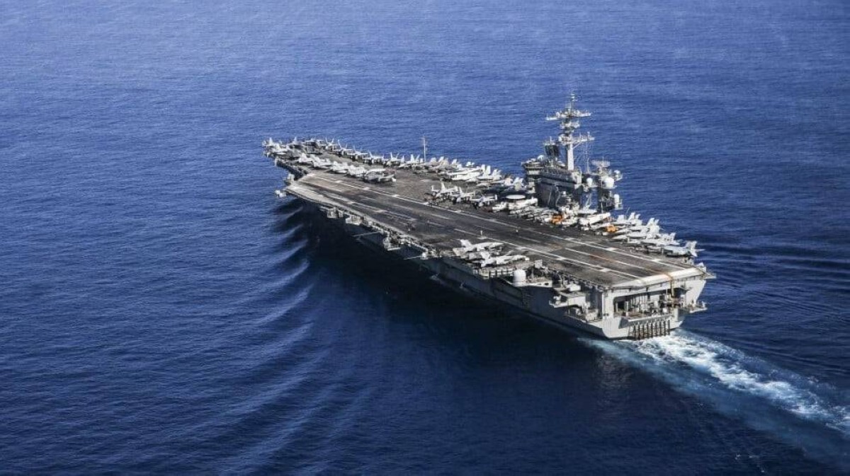 توتر فوق بحر العرب… إسقاط مسيّرة إيرانية قرب حاملة طائرات أمريكية