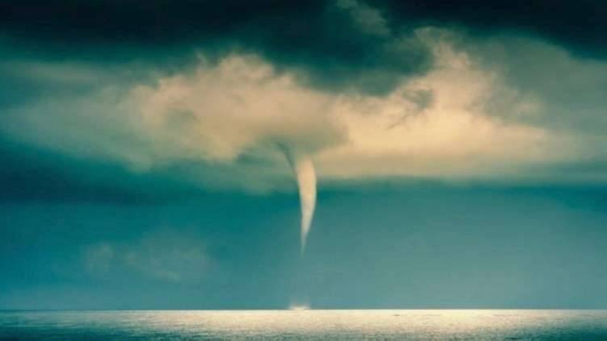 “النينيو” تلوّح في الأفق… حرارة قياسية تهدد العالم وسواحل أفريقيا في دائرة الخطر