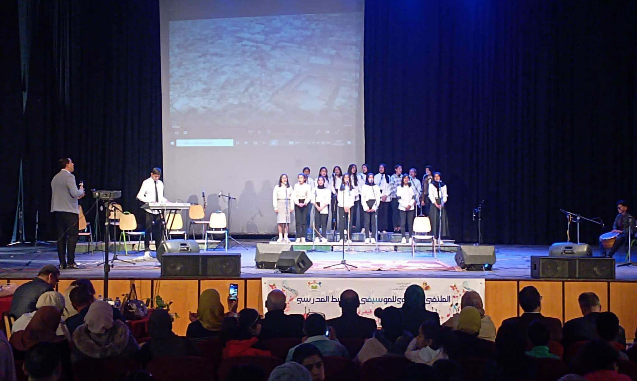 المدرسة الإعدادية عين جلولة تحصد المرتبة الثانية في الملتقى الجهوي للموسيقى بالقيروان