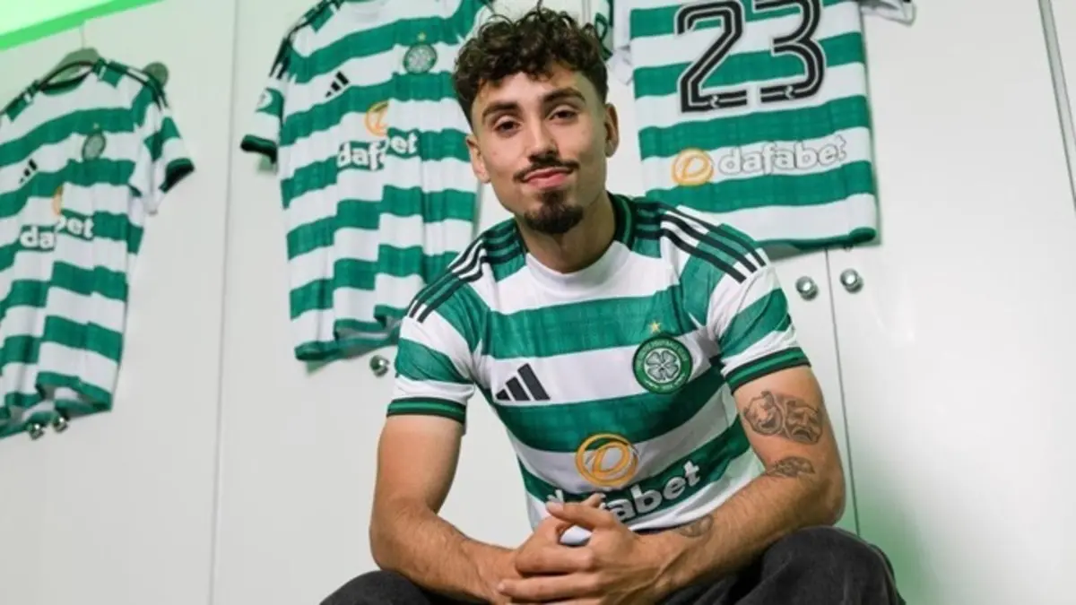 نجم تونس سيباستيان تونكتي ينجو من حادث مرور قبل مواجهة شتوتغارت