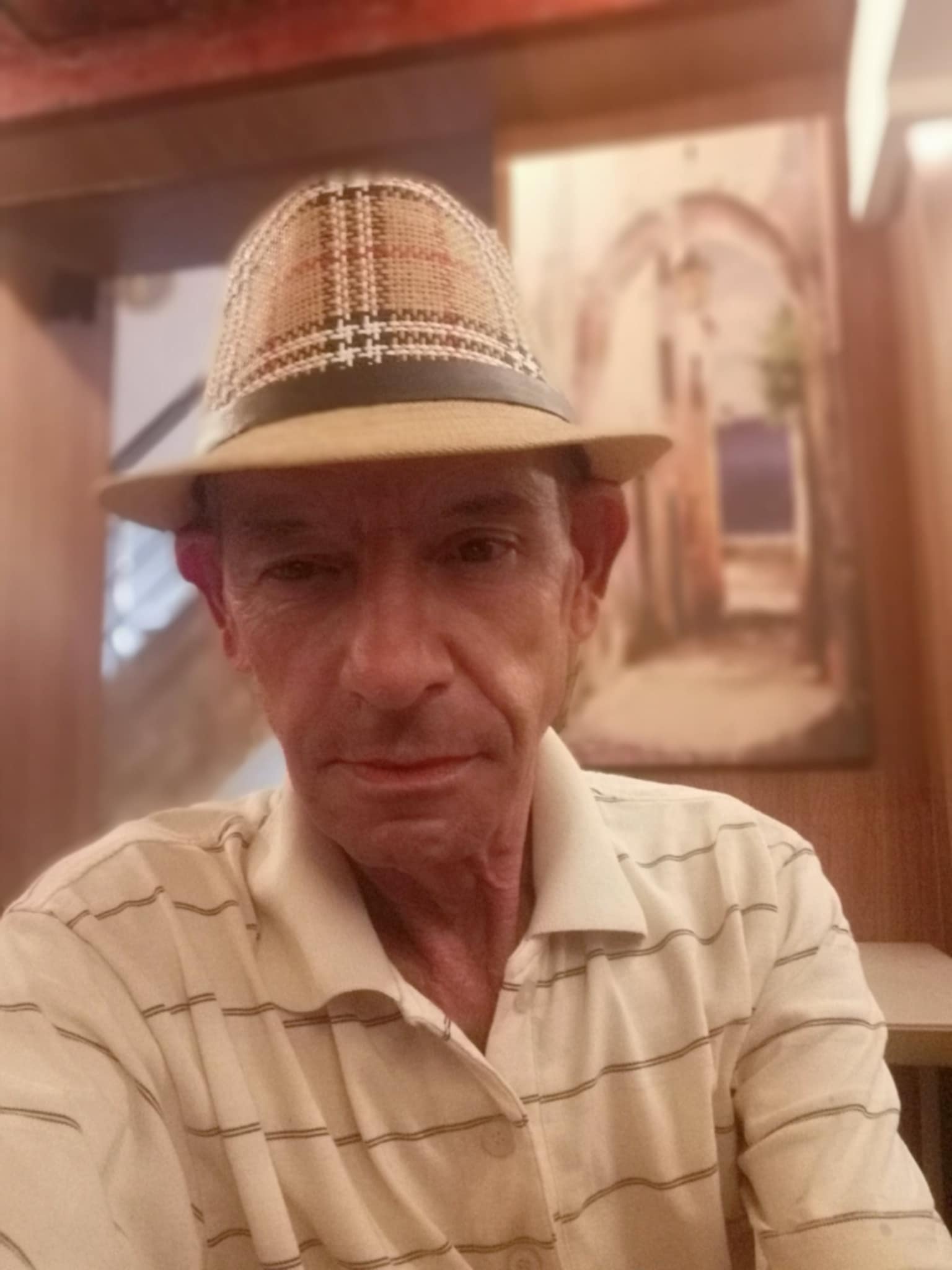 الفنان التشكيلي لطفي الساقجي: الرسم بالنسبة لي حكاية غرام منذ الصغر
