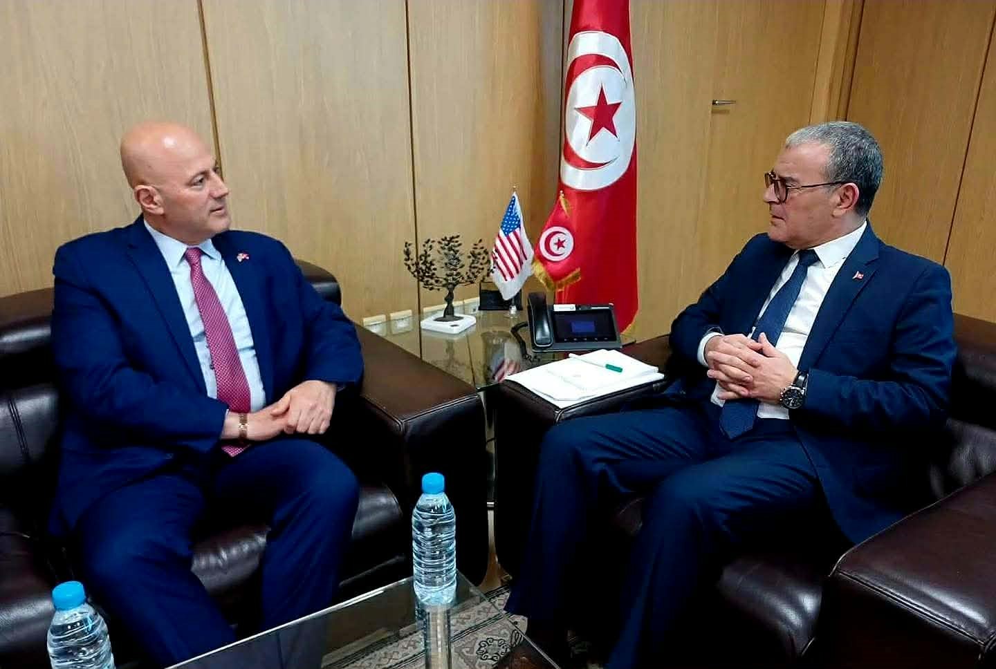 تونس و الولايات المتحدة الأمريكية تبحثان توسيع الشراكة الاقتصادية: فرص جديدة للاستثمار والتبادل
