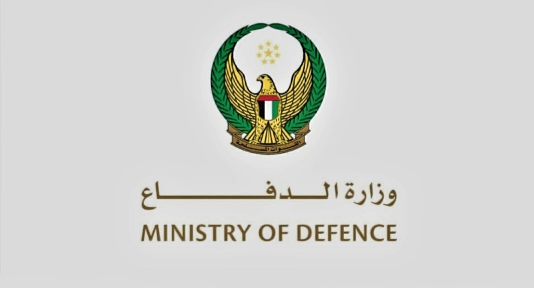 الإمارات تتصدى لهجمات صاروخية ومسيّرة مكثفة: دفاعات جوية يقِظة وخسائر محدودة