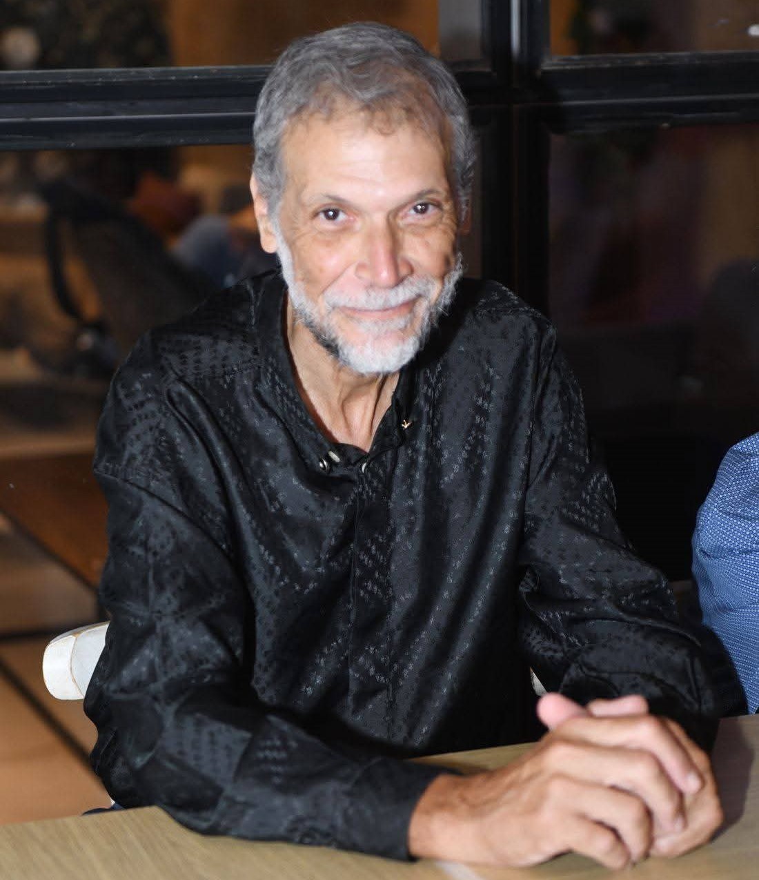 أستاذ الاقتصاد الذي يزعج الصمت: حين تتحوّل الجرأة إلى موقف