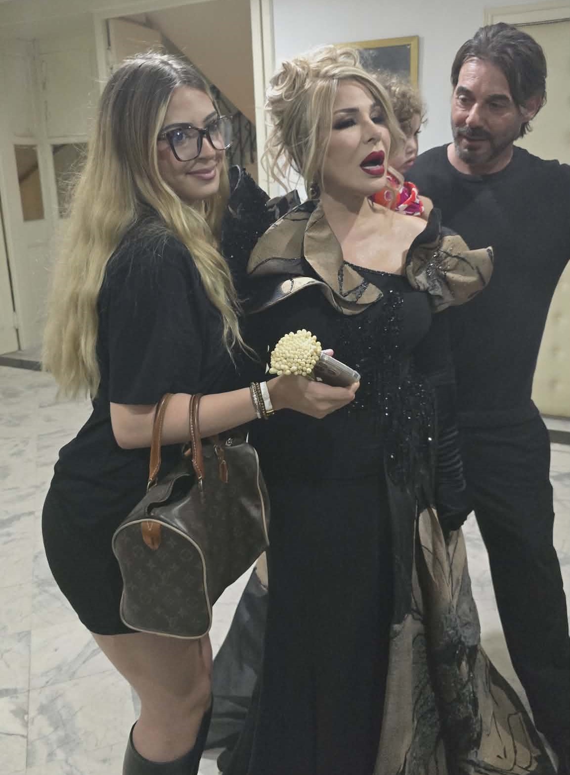 صوفية صادق تُربك التوقعات… عرض مبهر يمهّد لقرطاج ويُعيد الطرب إلى الواجهة