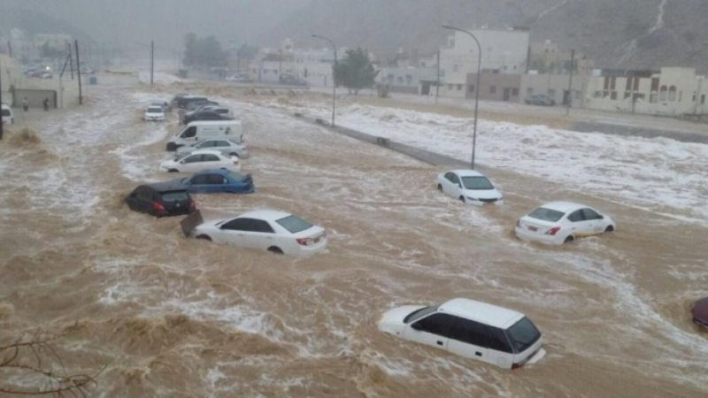 الجزائر تغرق في يوم أسود: 5 قتلى وأكثر من 100 مصاب بسبب أمطار طوفانية