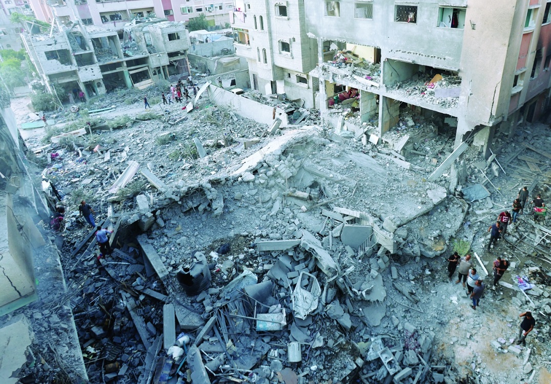 تزايد حصيلة الضحايا في قطاع غزة: 210 قتلى و400 جريح في هجوم إسرائيلي مدمر