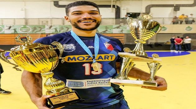 🔥 الإفريقي يضرب بقوة: عودة "المحارب التونسي" من أوروبا لتعزيز الصفوف! 🔴⚪