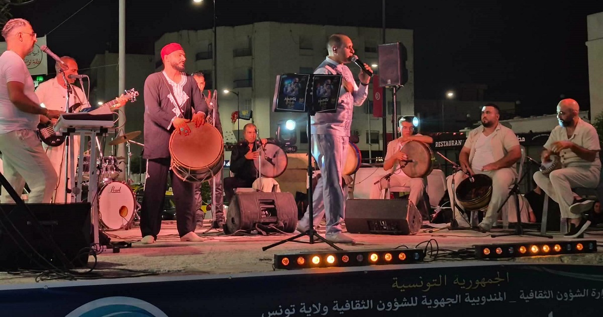 ليلة استثنائية مع نصر علي في حلق الوادي… حضور جماهيري غفير ونجاح فني باهر