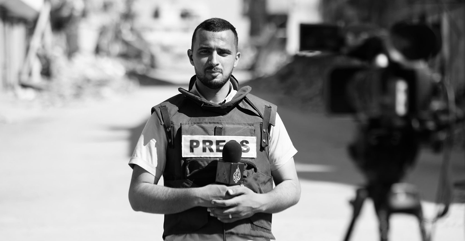 الجيش الإسرائيلي يعترف بقتل صحفي الجزيرة إسماعيل الغول في غارة جوية على غزة