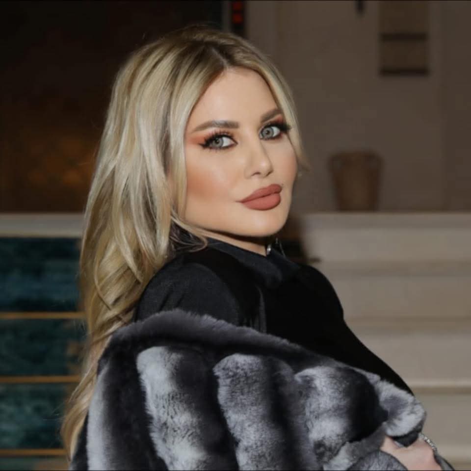 ايفا مقدسي... نجمة لبنان الأولى في عالم الإعلام