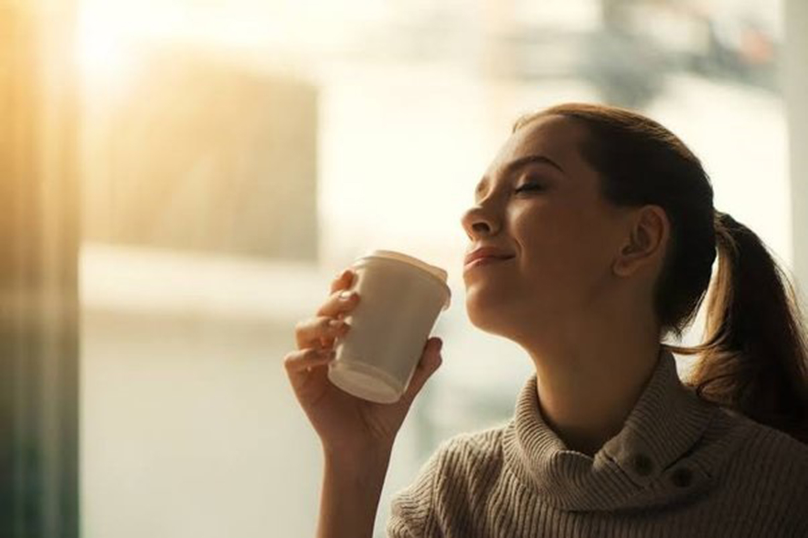 بدائل صحية لشرب الشاي أو القهوة في الصباح على معدة فارغة