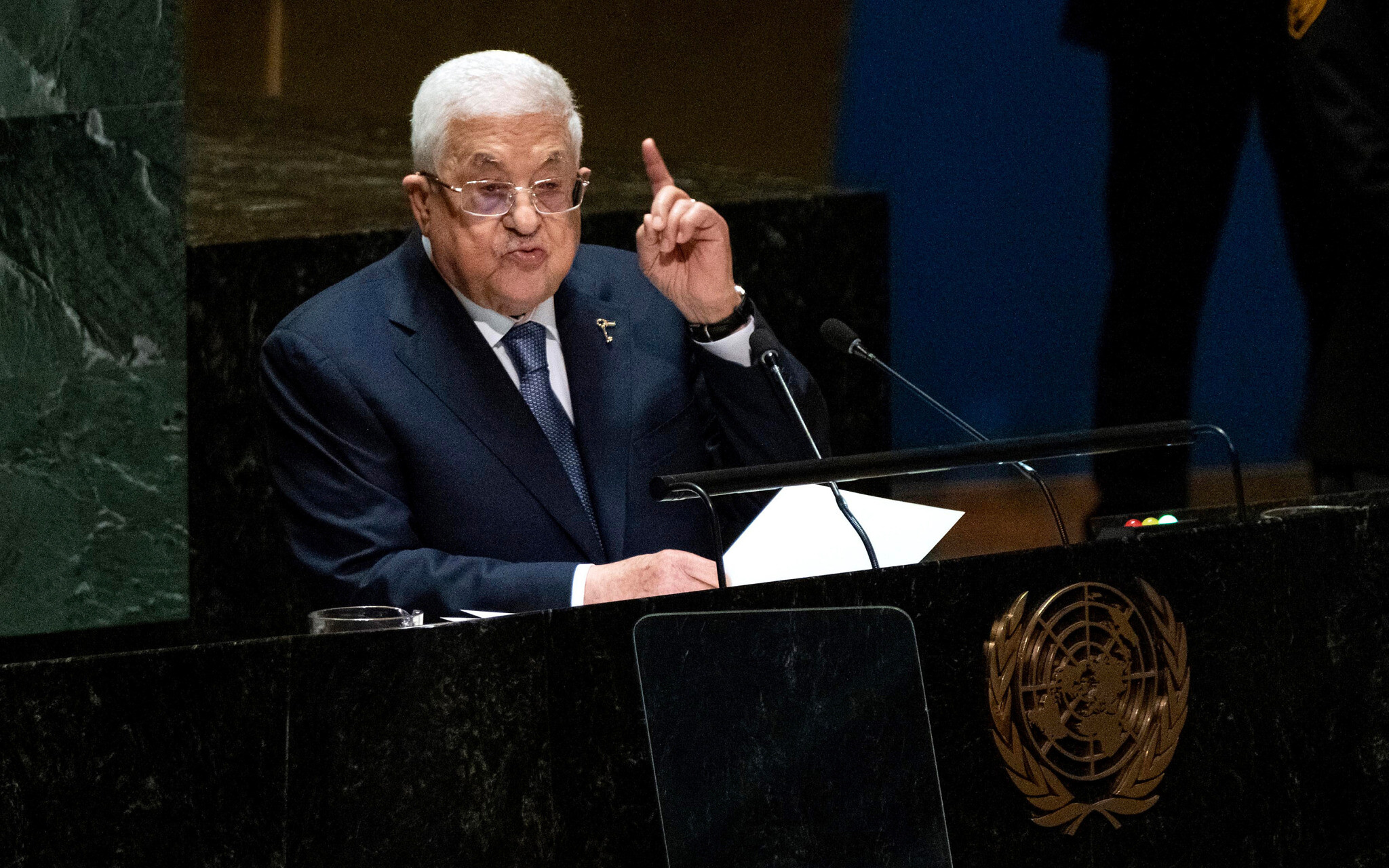في كلمة أمام الأمم المتحدة: محمود عباس يحذر من تحول الصراع في الشرق الأوسط إلى صراع ديني 