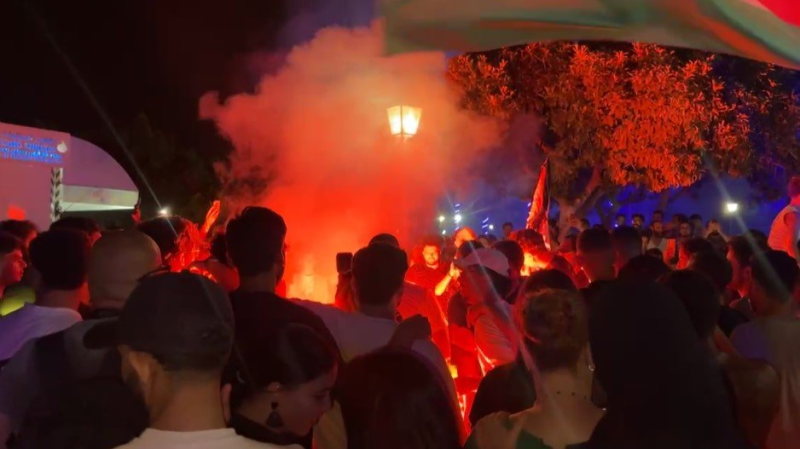 لغز حريق السفينة "فاميلي" في سيدي بوسعيد: هجوم بمسيّرة أم حادث عرضي؟