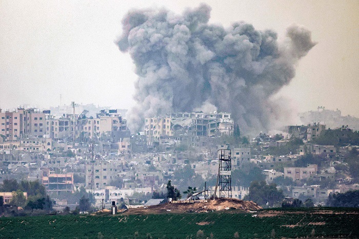 القصف الإسرائيلي على قطاع غزة: تصاعد للعنف في منطقة مكتظة بالسكان