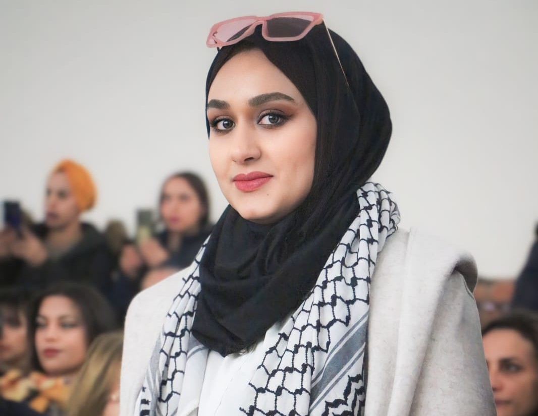 إيمان مزريقي.. من تونس إلى الوطن العربي: صوت امرأة يلهم ويصنع الأثر