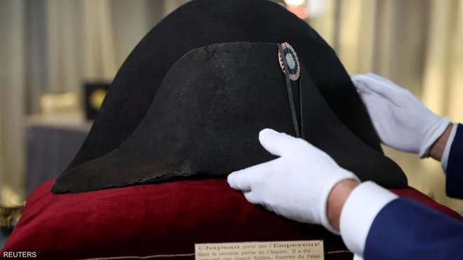 قبعة نابليون بونابرت تُباع في مزاد بأكثر من 2 مليون دولار