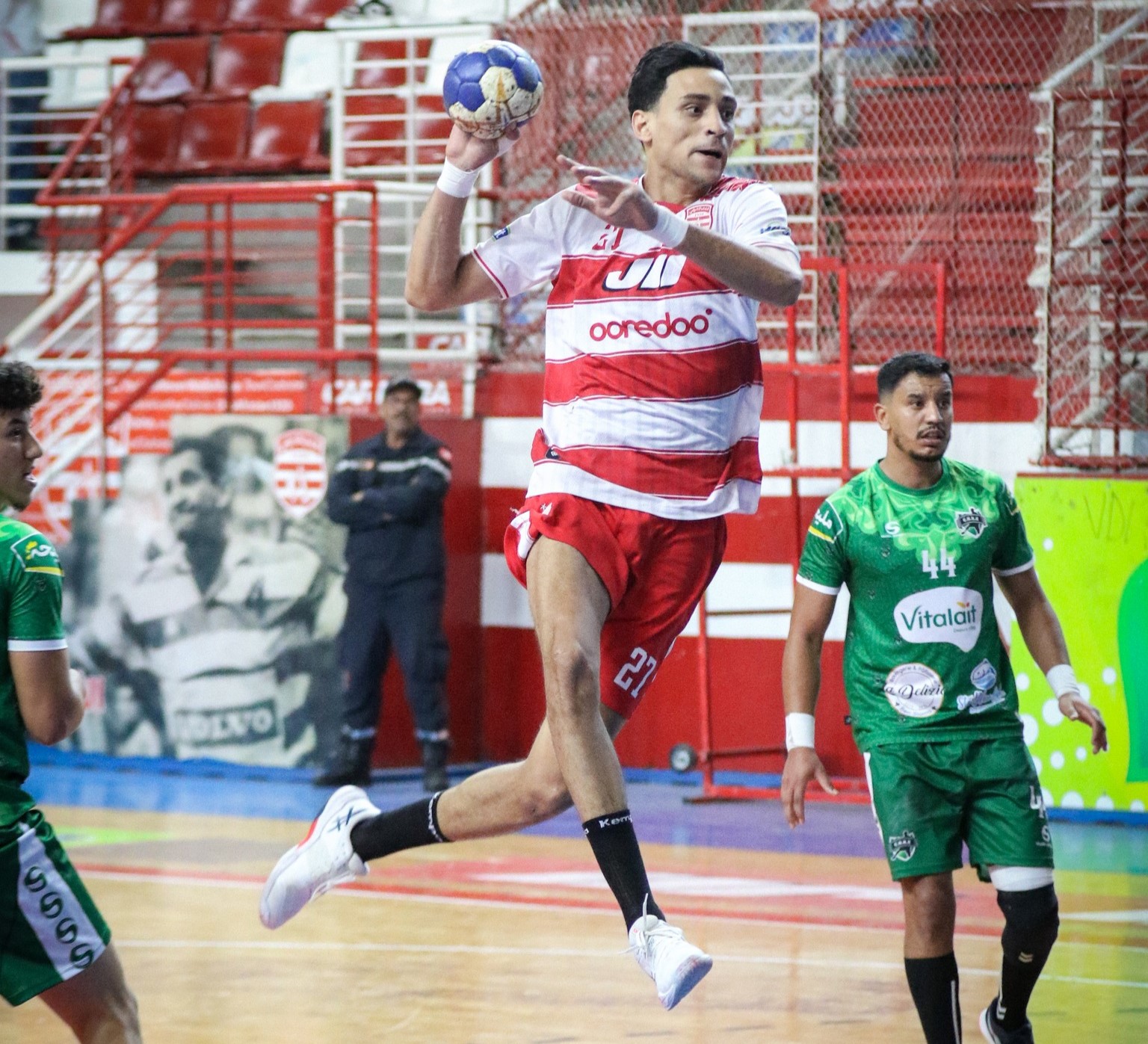 النادي الإفريقي يواصل التألق: فوز عريض على قصور الساف (38 – 30) في الجولة 12