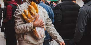 أزمة الخبز في تونس: التقاعس في الرقابة يُلقي بظلاله على توفر المادة الأساسية