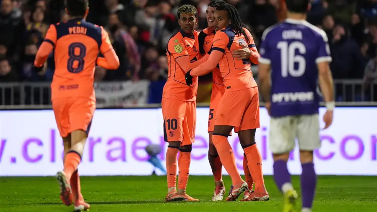 في ليلة بلا هوامش للخطأ… برشلونة يعبر فخ غوادالاخارا ويتنفس الصعداء في كأس الملك