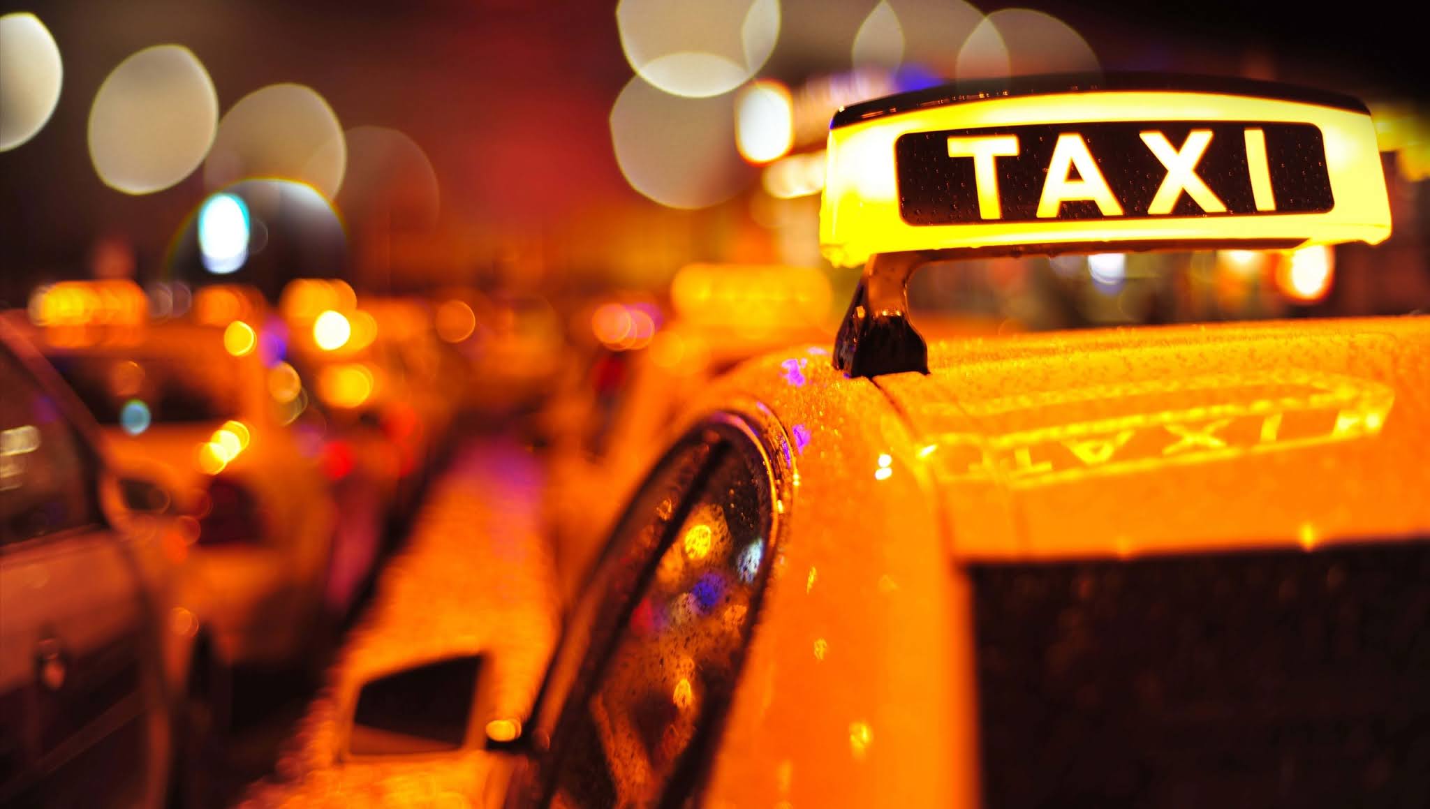 سائقو التاكسي الفردي يقرعون ناقوس الخطر: شبح الإضراب يعود إلى الواجهة