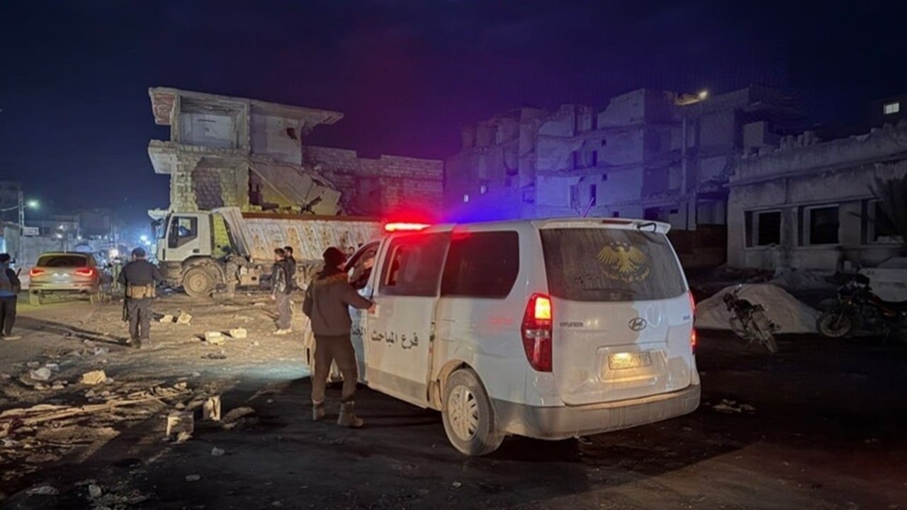 عثور على مقبرة جماعية داخل مبنى أمن الدولة سابقًا في إدلب