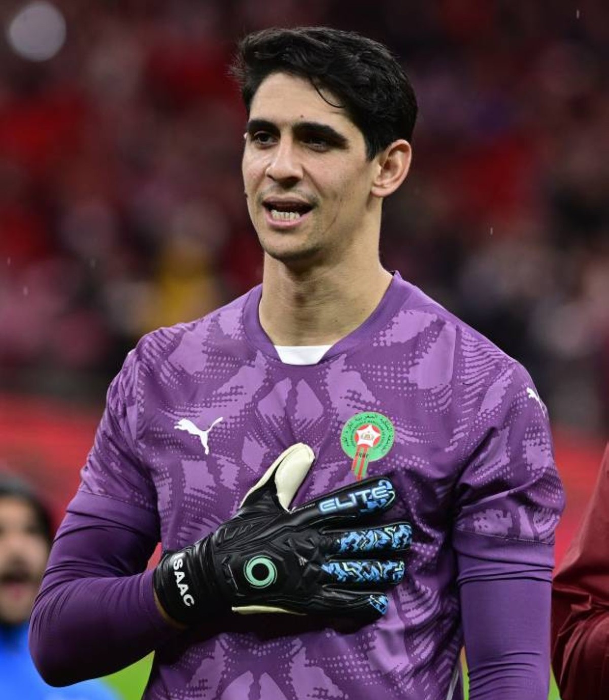 ياسين بونو يكتب التاريخ من المباراة الأولى… حارس المغرب يعتلي عرش «الكلين شيت» القاري