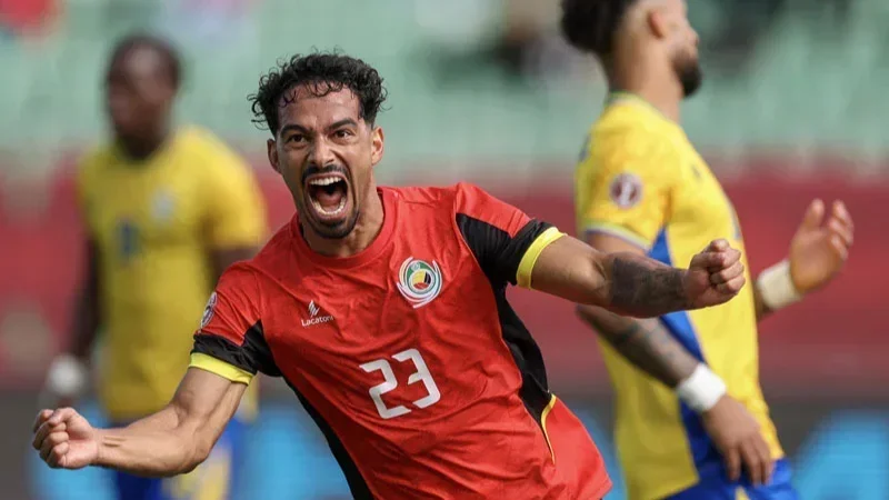 الموزمبيق تكتب التاريخ في أغادير… فوز أوّل ومثير على الغابون