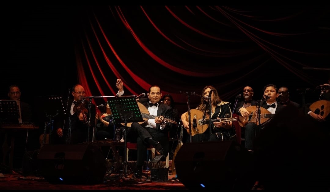 في سهرة طربية مكتملة العدد: زياد غرسة يعيد تقديم المالوف بتوزيع جديد ويُحيي الذاكرة الموسيقية التونسية