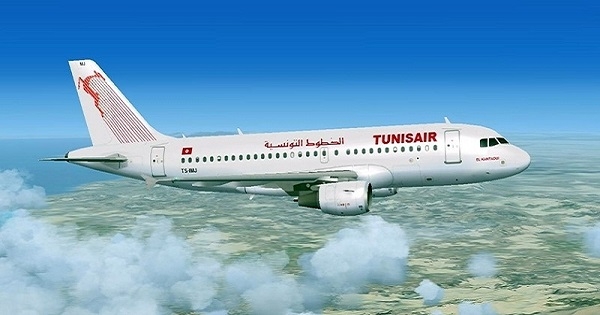 الخطوط التونسية : 7000 موظف لـ 20 طائرة بالكاد تعمل