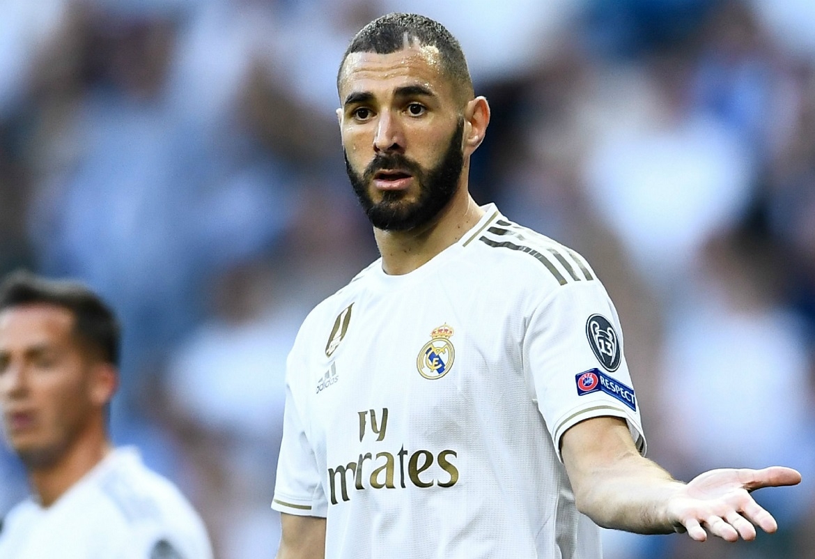 ريال مدريد يسعى لتحصين نجمه الفرنسي بعقد جديد