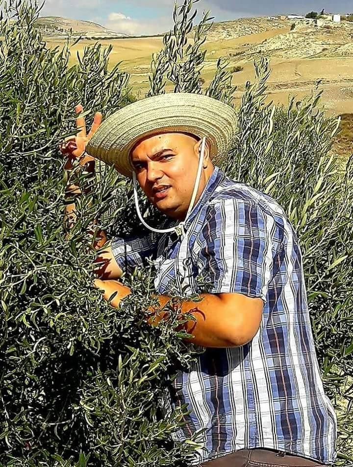 في باجة: الفلاح محمد بن اسماعيل يفوز بجائزة عالمية في مسابقة باليونان حول زيت الزيتون