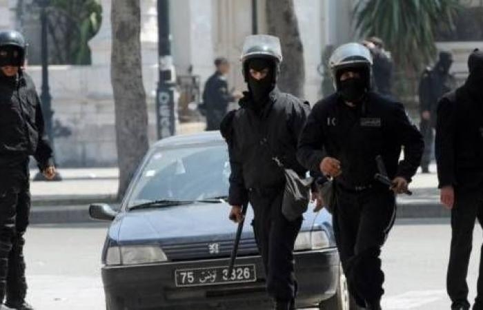 مخاوف تونسية من سعي "القاعدة" لتنظيم صفوفها