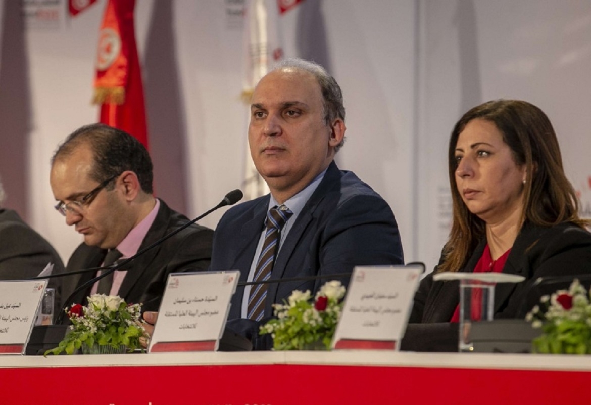 تصفية حسابات تعمق الخلافات داخل هيئة الانتخابات التونسية