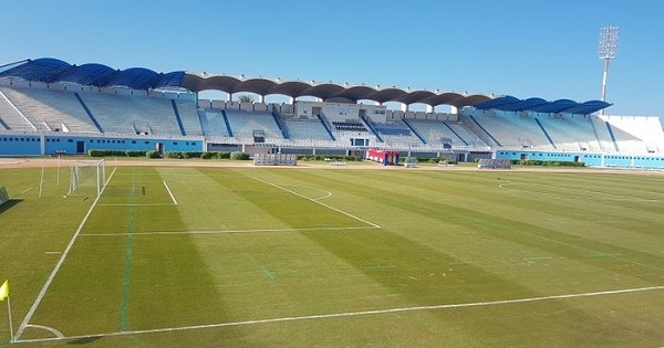 تقرير الاتحاد الإفريقي دعوة لهدم ملعب مصطفى بن جنّات