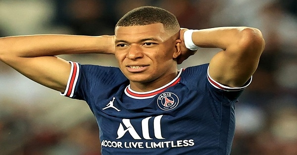 ريال مدريد: مبابي تعرض لضغوطات سياسية من أجل البقاء مع باريس