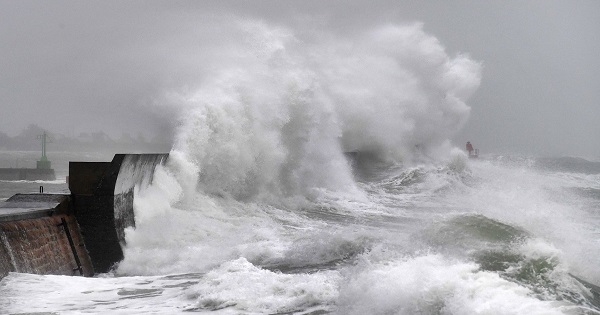 أربعة قتلى على الأقل جراء العاصفة 'يونس' في هولندا وبلجيكا