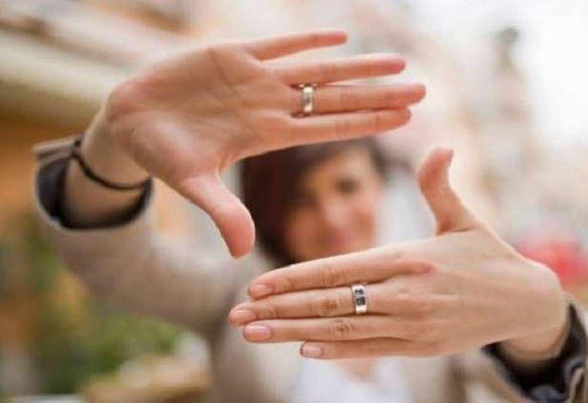  دراسة: اصابع اليد تحدد الميول الجنسية