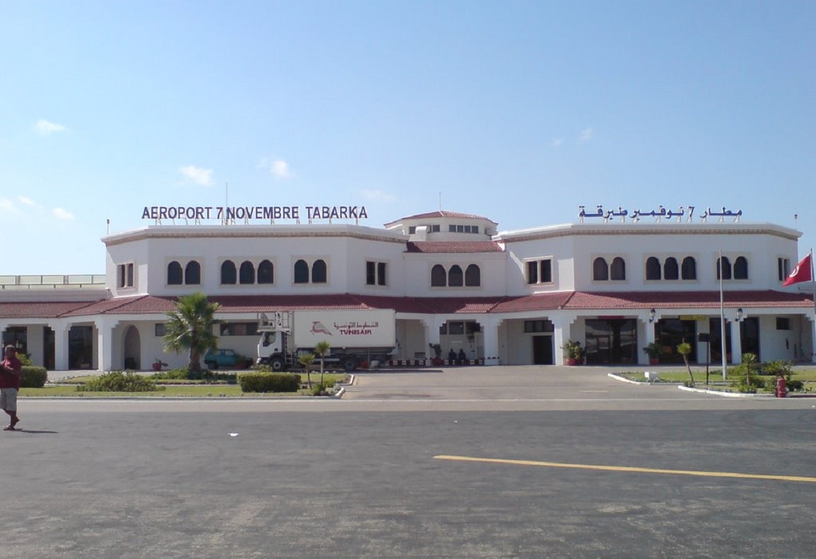 النظر في اعادة فتح مطار طبرقة في اقرب الاجال