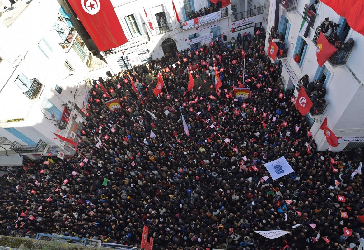 الاستثناء التونسي ومخاطر تذويب الدولة الوطنية