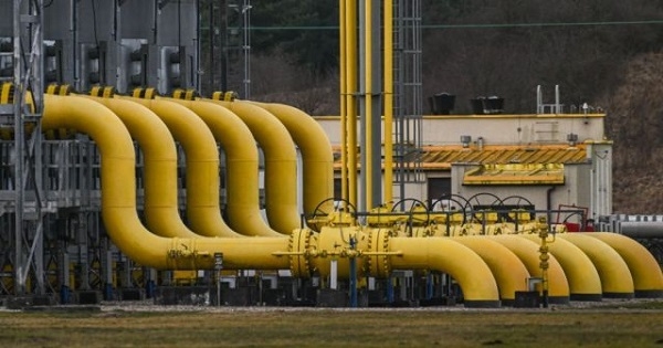 روسيا تقطع إمدادات الغاز عن بولندا وبلغاريا