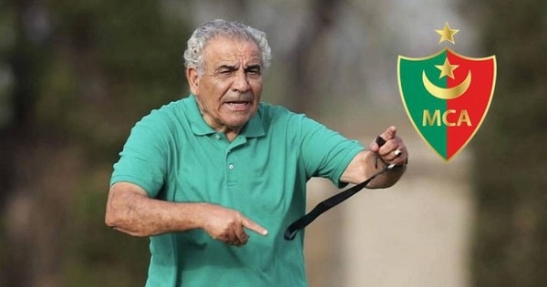 غضب جزائري ينهال على البنزرتي بسبب صلاة الجمعة