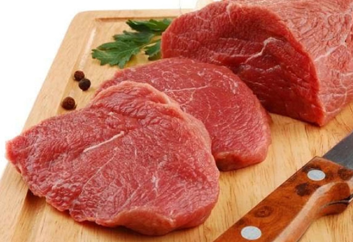 هل تعتقدين ان السائل الذي يخرج من اللحم الأحمر هو دم؟.. إليك أهميته